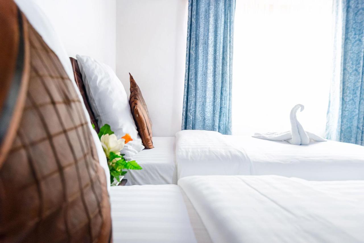 Okumah Hotel Кумаси Екстериор снимка