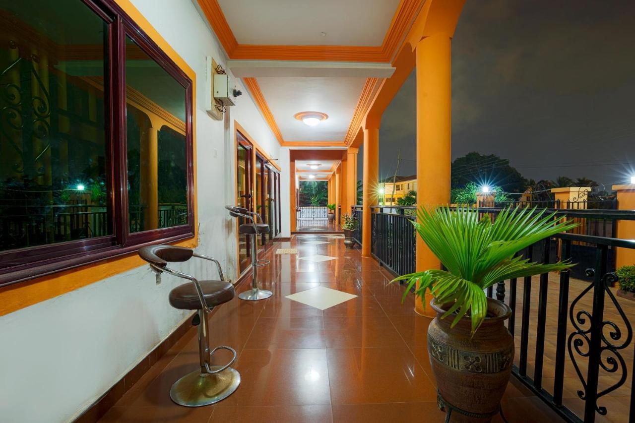 Okumah Hotel Кумаси Екстериор снимка
